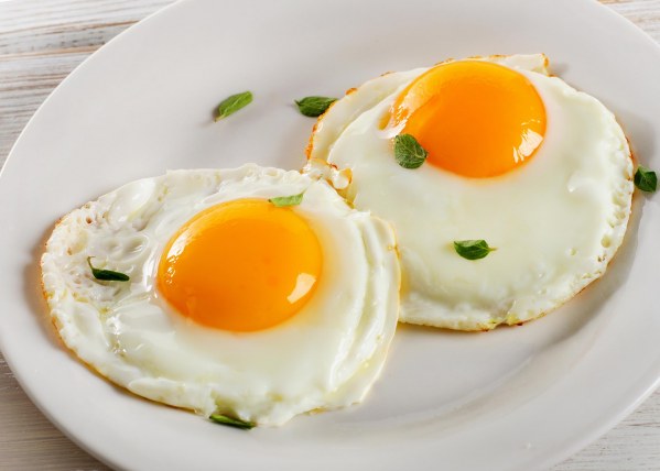 &oelig;uf sur le plat